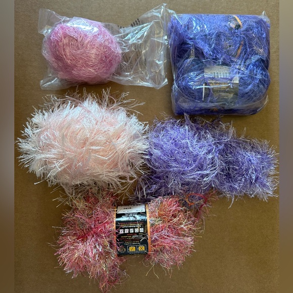 Sew Easy Knitting Machine - Age 6 and up - Picture 3 of 4